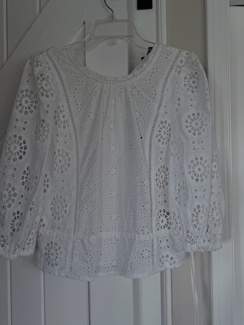 Banana Republic White Eyelet Peasant Blouse